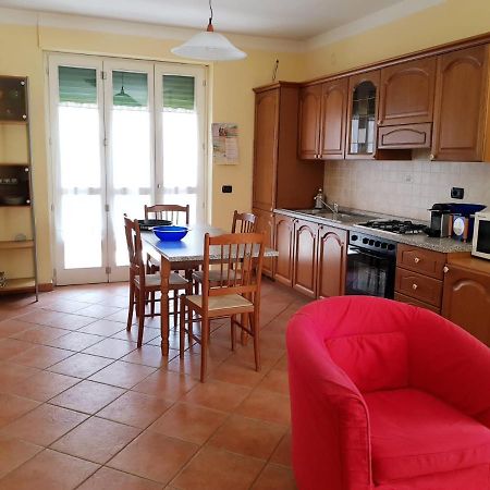 Apartamento Langhe E Roero - Casa Da Angela Sommariva Perno Exterior foto